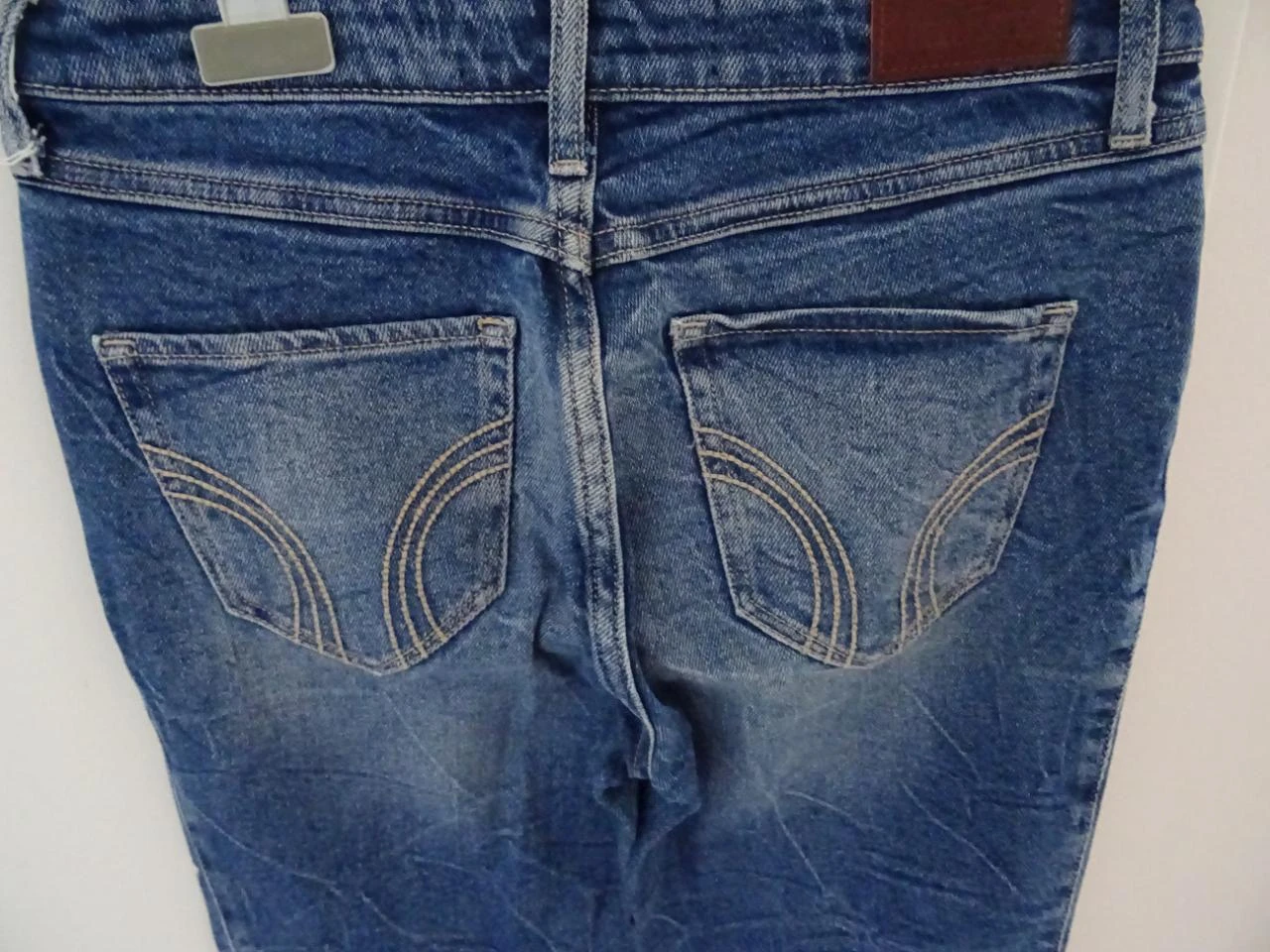 Jean HOLLISTER 1L W25 L28 geverfd – photo 5
